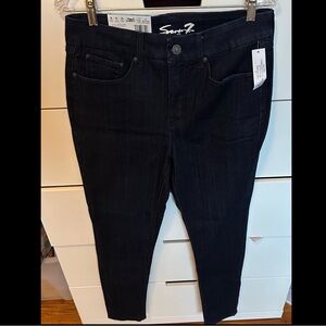 Seven7 Women's skinny jeans size 10